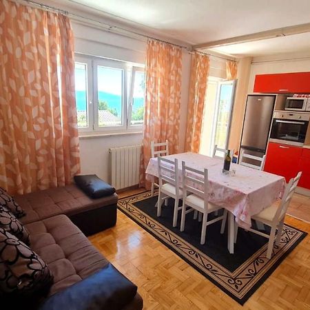 Apartmens Adriana 诺维·维诺多尔斯基 外观 照片
