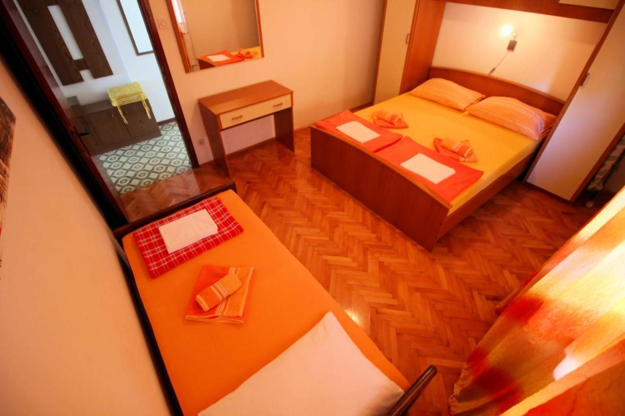 Apartmens Adriana 诺维·维诺多尔斯基 外观 照片
