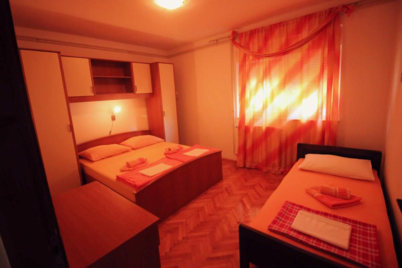 Apartmens Adriana 诺维·维诺多尔斯基 外观 照片