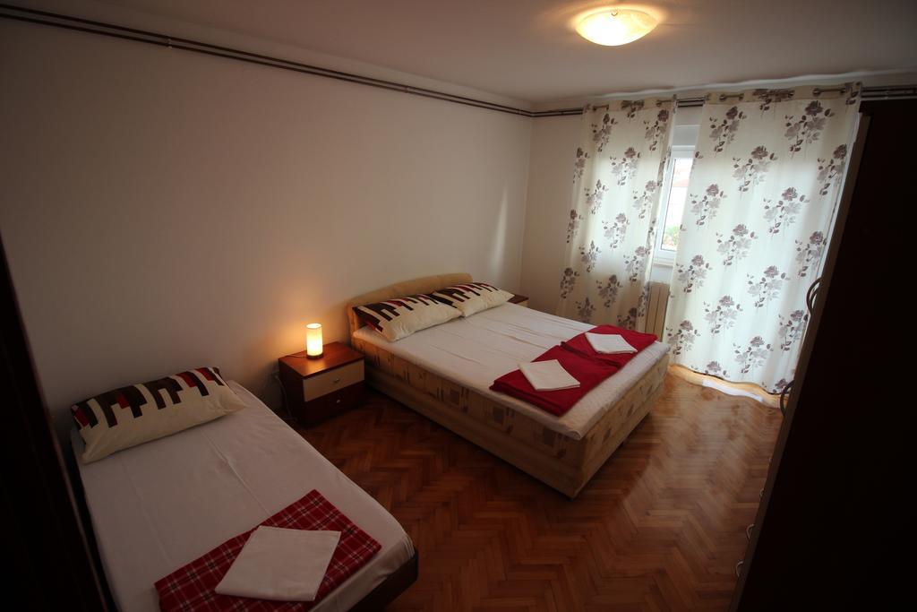 Apartmens Adriana 诺维·维诺多尔斯基 外观 照片